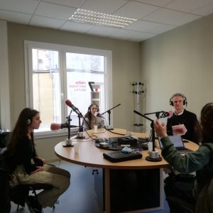 Entrevista a la ràdio